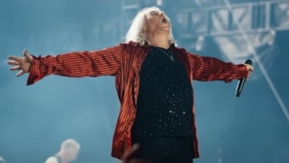 JOE ELLIOTT Says Streaming Music Services Like SPOTIFY And APPLE MUSIC Have Helped Establish DEF LEPPARD As 'A Cool Legacy Band'