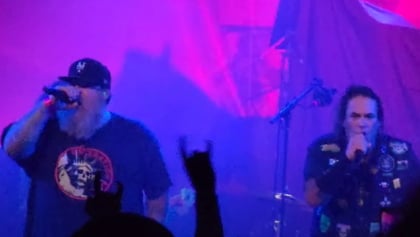 EXODUS Rejoined By Singer ROB DUKES For 'The Toxic Waltz' Performance In Phoenix (Video)