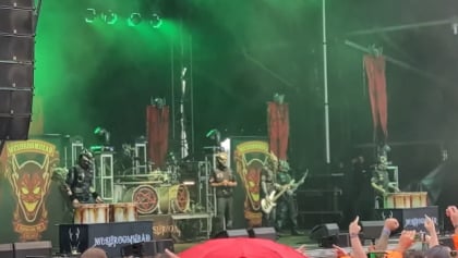 MUSHROOMHEAD Rejoined By Guitarist DAVE 'GRAVY' FELTON At BLUE RIDGE ROCK FESTIVAL (Video)
