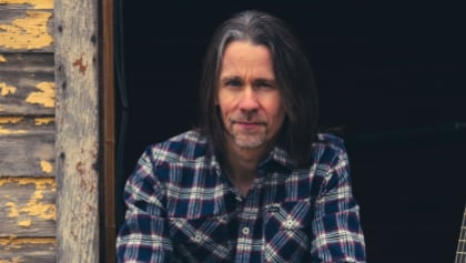 MYLES KENNEDY Recalls His 'CHRIS FARLEY Moment' During LED ZEPPELIN Jam