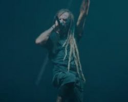 What Makes A Good Frontman? LAMB OF GOD's RANDY BLYTHE Weighs In