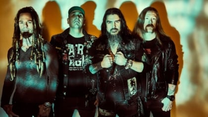 ROBB FLYNN Says He 'Tried' To Make New MACHINE HEAD Album With LOGAN MADER And CHRIS KONTOS