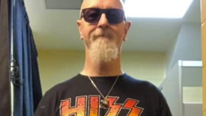 ROB HALFORD, SLASH, JOHN TEMPESTA, TRACII GUNS And Others Donate Items For KITTEN RESCUE's 'Fur Ball' Charity Auction