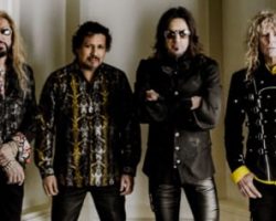 MICHAEL SWEET Doesn't Believe STRYPER Will Get Inducted Into ROCK AND ROLL HALL OF FAME While He Is Alive