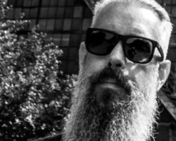 IN FLAMES Guitarist BJÖRN GELOTTE Doesn't Read Online Comments, Says He Is 'Tired' Of The 'Toxic Environment'