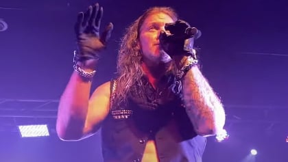 FOZZY's CHRIS JERICHO Had To 'Relearn How To Sing' Following Throat Injury
