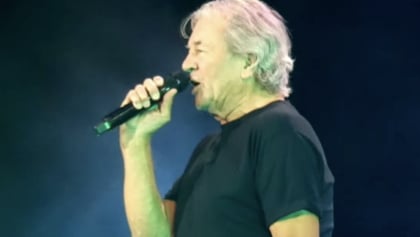 DEEP PURPLE's IAN GILLAN Blasts Bands Who Rely Heavily On Backing Tracks During Live Performances: 'I Think That's Cheating'