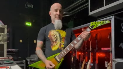 Watch: ANTHRAX's SCOTT IAN Shares Story Behind 'War Dance' Riff From 'Indians'