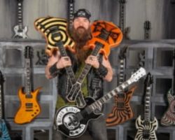 ZAKK WYLDE On Playing DIMEBAG's Parts On PANTERA Tour: 'No Matter What I Do, It's Going To Sound Like Me'