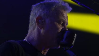 Watch Pro-Shot Video Of METALLICA Performing 'Lux Æterna' Live For First Time