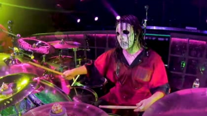 SLIPKNOT's JAY WEINBERG: 'The Live Show Really Informs What We Do'