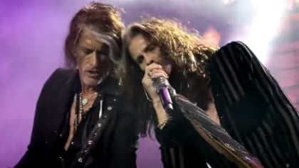 AEROSMITH Cancels Remaining Two 'Deuces Are Wild' Las Vegas Residency Shows Due To STEVEN TYLER's Health