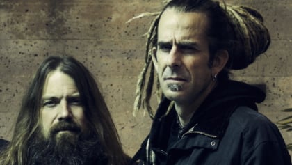 LAMB OF GOD's MARK MORTON Stands By His Statement That RANDY BLYTHE Is 'One Of The Greatest Frontmen In Metal'