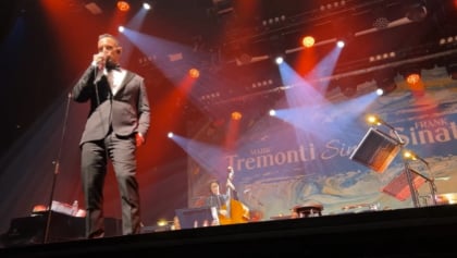 Watch: MARK TREMONTI Sings FRANK SINATRA Classics At London Concert