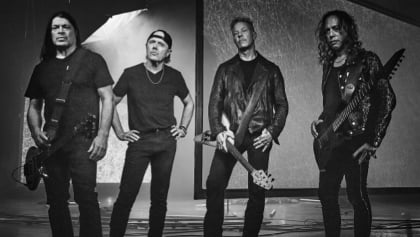 METALLLICA's 'Lux Æterna' Lands At No. 2 On Mainstream Rock Airplay Chart