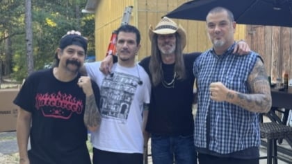 PHILIP H. ANSELMO & THE ILLEGALS Guitarist Filled In For ZAKK WYLDE At First PANTERA Rehearsal For Upcoming Shows