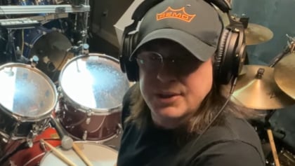 DREAM THEATER's MIKE MANGINI Describes Use Of Brain-To-Body Commands (Video)