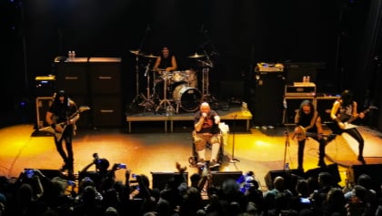Watch: PAUL DI'ANNO And GUS G. Perform Early IRON MAIDEN Classics At Athens Concert