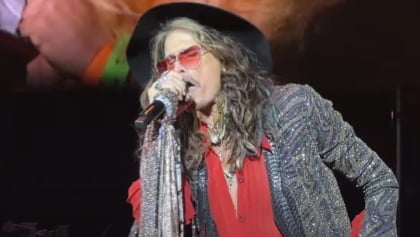 AEROSMITH Cancels Las Vegas Concert; STEVEN TYLER Is 'Feeling Unwell And Unable To Perform'