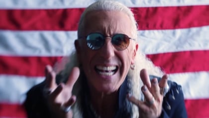 DEE SNIDER Says It's 'Very Frustrating' When People Assume He Supports All Politicians Who Use 'We're Not Gonna Take It' At Campaign Rallies