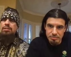 KORN's FIELDY Is 'Not On Drugs', Says His Best Friend And STILLWELL Bandmate