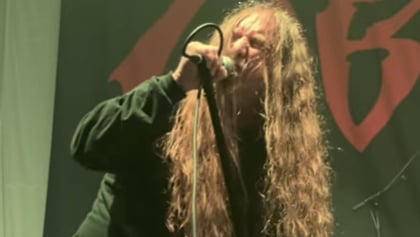 OBITUARY's JOHN TARDY Says Opening For SLAYER On 2018 European Tour Was 'Awesome': 'Those Guys Were Super Cool'