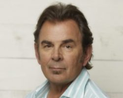 JONATHAN CAIN Says He Will Be On Tour With JOURNEY Next Month