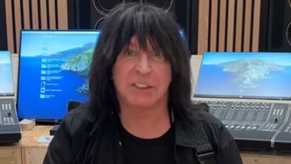 MANOWAR Guitarist MICHAEL ANGELO BATIO Addresses 'Controversy' Over JOEY DEMAIO's Bass Playing