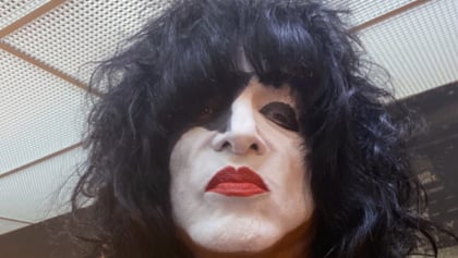 PAUL STANLEY On KISS's Final Tour: 'Before We Have No Choice, I'd Like To End It'