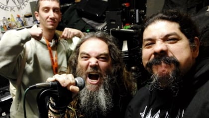 SOULFLY Recruits PHILIP H. ANSELMO & THE ILLEGALS Guitarist MIKE DELEON