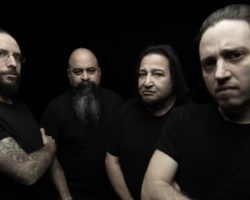 FEAR FACTORY's DINO CAZARES Explains Why He Chose 'Unknown Guy' To Replace BURTON C. BELL
