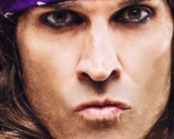 STEEL PANTHER's SATCHEL: 'When You're In Front Of An Audience, You Have To Be Fearless'