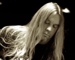 SLAYER's JEFF HANNEMAN Remembered On 10th Anniversary Of His Death