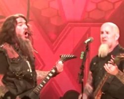 Watch: ANTHRAX Joined By MACHINE HEAD's ROBB FLYNN For 'I Am The Law' At MILWAUKEE METAL FEST