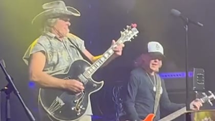 Watch: TED NUGENT And JACK BLADES Lead 'A Bit Of A DAMN YANKEES Reunion' In Las Vegas
