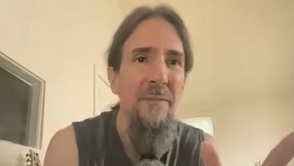 Ex-GUNS N' ROSES Guitarist BUMBLEFOOT: 'I'm Trying To Travel And Tour As Little As I Can Get Away With'