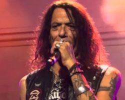 STEPHEN PEARCY Says He Has 'Every Reason To Go Out There' And Perform RATT Classics With His Solo Band