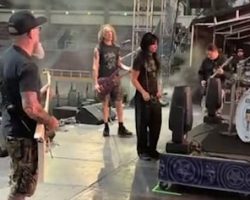 Watch ANTHRAX Soundcheck 'N.F.L.' With Original Bassist DAN LILKER Ahead Of Mexico City Concert