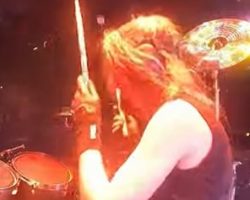 MEGADETH's DIRK VERBEUREN Shares 'Mechanix' Drum-Cam Video From Buenos Aires Concert