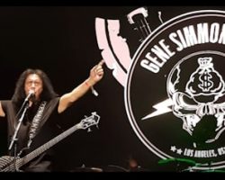 GENE SIMMONS BAND Performs KISS, LED ZEPPELIN And MOTÖRHEAD Classics At Brazil's SUMMER BREEZE